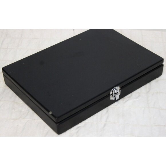 The Main Ingredients Steak Table Knife Set of 8 in Black Storage Box Sleeves - Picture 8 of 8